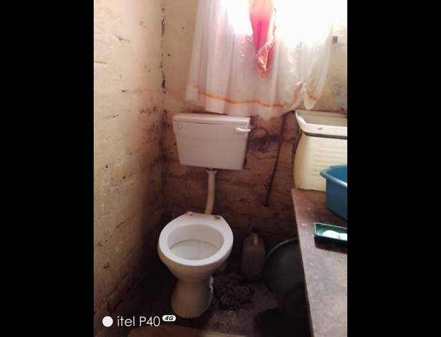 1 BEDROOM HOUSE FOR SALE IN LAKESIDE